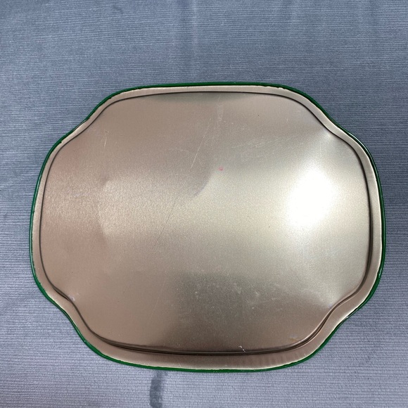 Vintage metal Suzy’s Zoo 1979 Christmas tin and JSNY tray - Picture 7 of 17